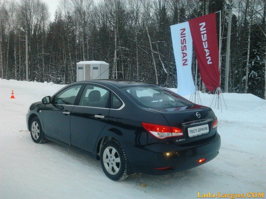 Nissan Almera 2012